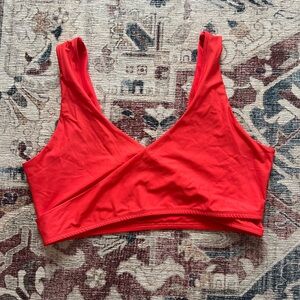 Fabletics sports bra